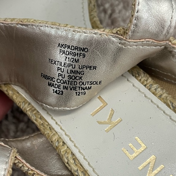 EUC Anne Klein Rattan Sandals (7.5) 👡 - Picture 3 of 3